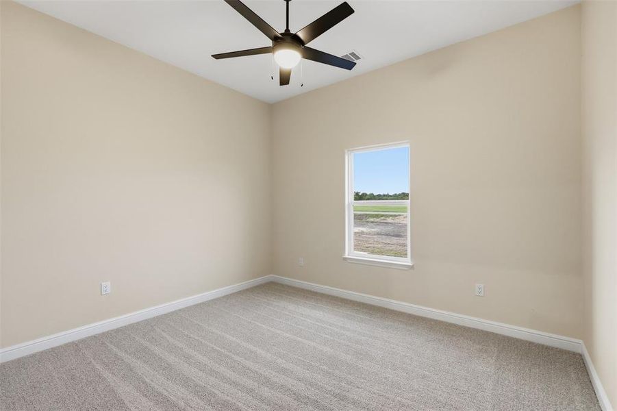 Spacious, unfurnished interior of a new home in , Weatherford (Image 26).