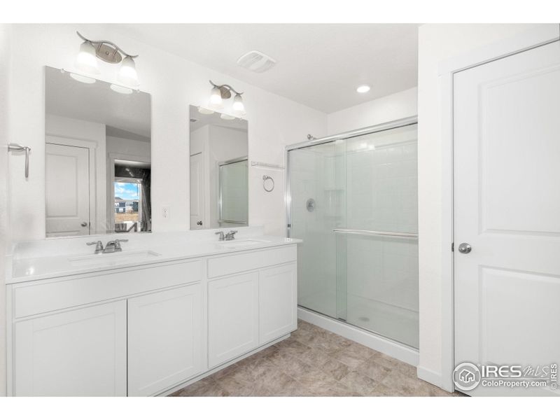 Furnished interior view inside a new home in Northridge Estates, Greeley (Image 21).