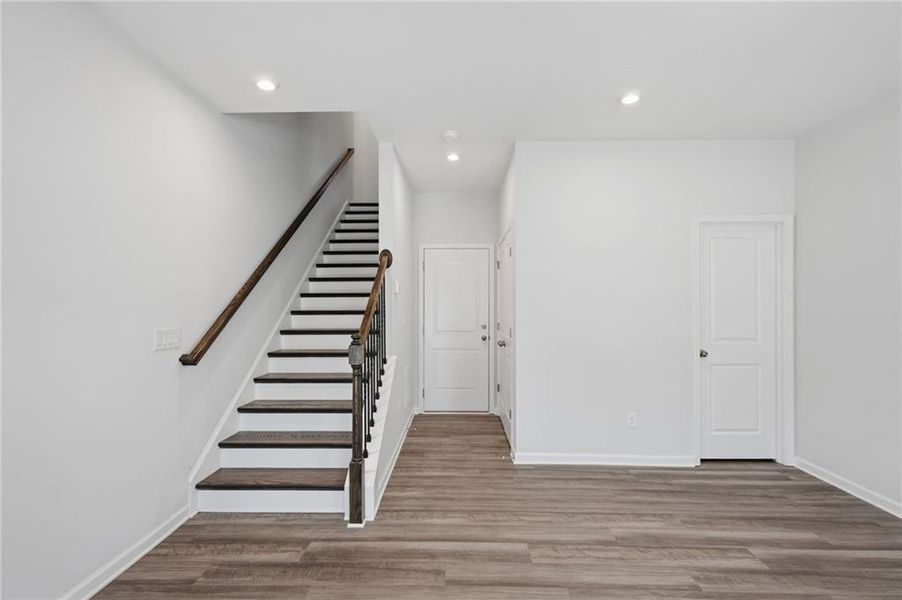 Spacious, unfurnished interior of a new home in , Atlanta (Image 24).