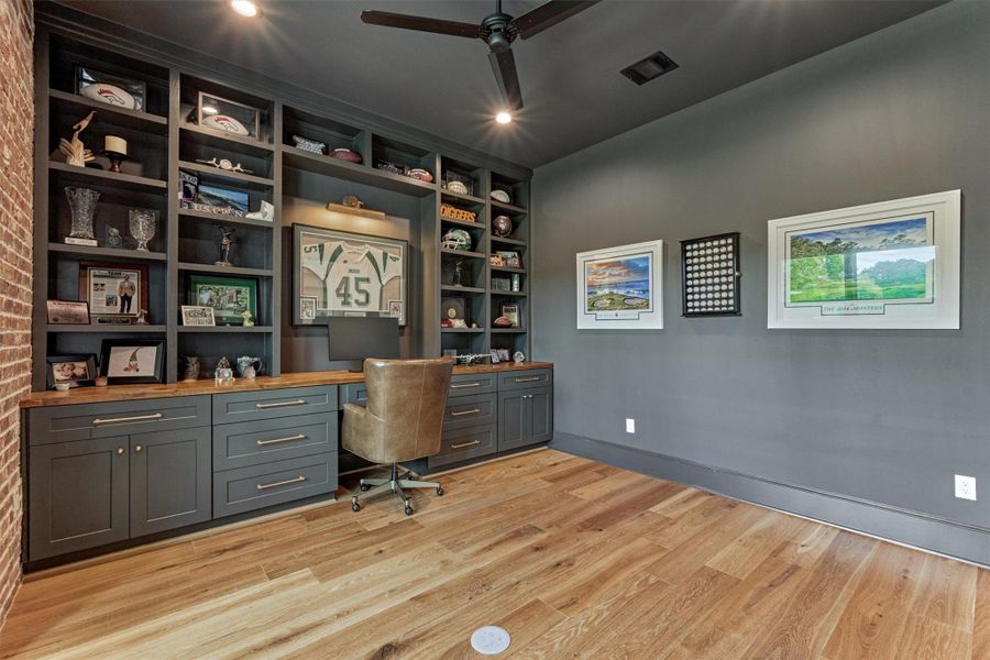 Image 46 of a home in .