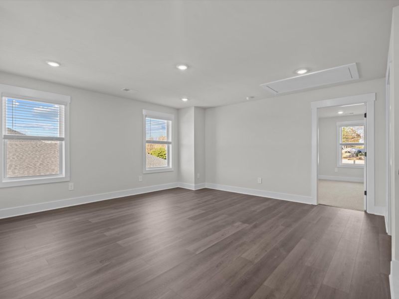 Spacious, unfurnished interior of a new home in Cedar Shoals - Signature Collection, Piedmont (Image 14).