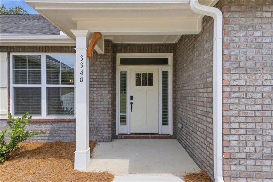 Exterior details and patio area of a home in Tuscany Hills, Douglasville (Image 3). Exterior details and patio area of a home in Tuscany Hills, Douglasville (Image 3).