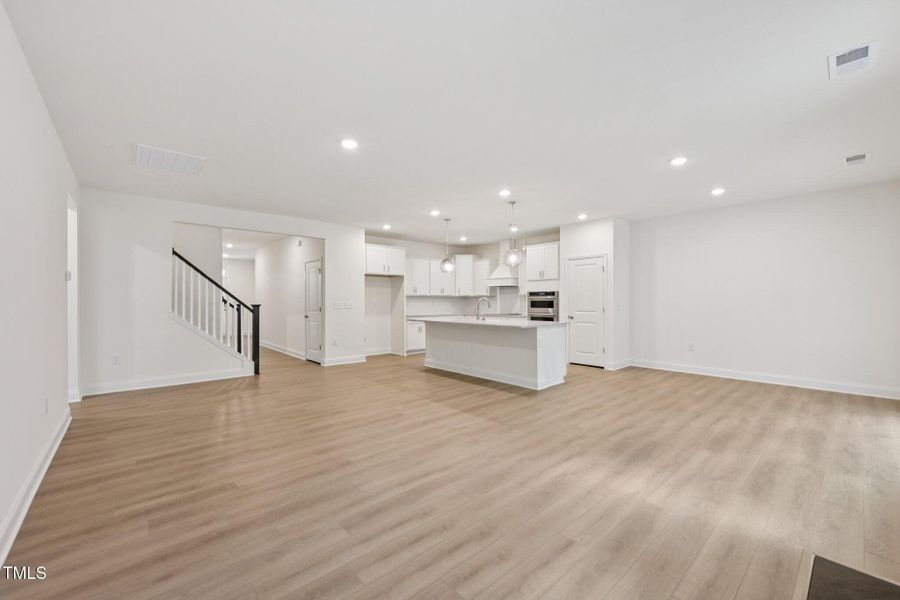 7-web-or-mls-Alden Wy-S3107-007