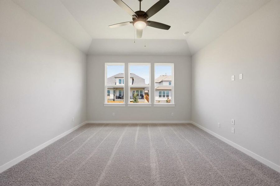 Spacious, unfurnished interior of a new home in Heritage, Dripping Springs (Image 34).