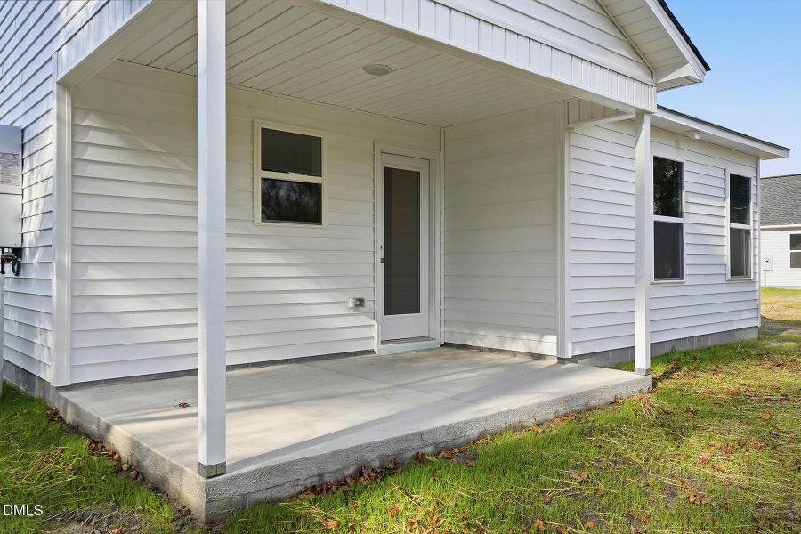 214 Rae St-139 214 Rae St-139