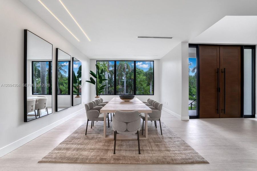 Furnished interior view inside a new home in , Hollywood (Image 37).