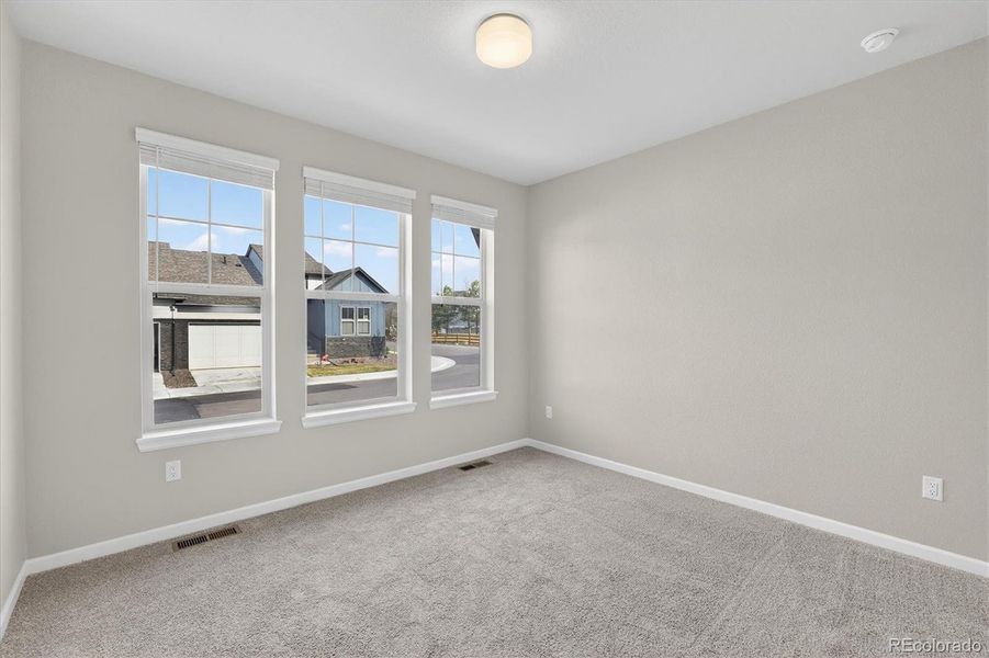 Spacious, unfurnished interior of a new home in Deer Creek, Littleton (Image 22).