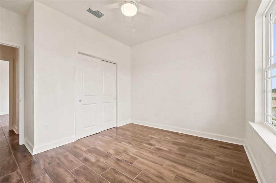 Spacious, unfurnished interior of a new home in , Newberry (Image 26).