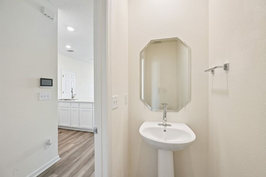 Image 21 of a home in Orchard Park Townhomes.