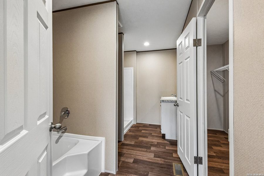 Furnished interior view inside a new home in , Hondo (Image 11).