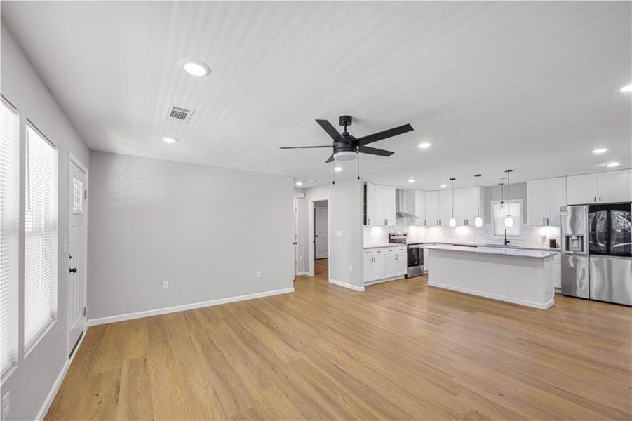 Spacious, unfurnished interior of a new home in , Stone Mountain (Image 20). Spacious, unfurnished interior of a new home in , Stone Mountain (Image 20).