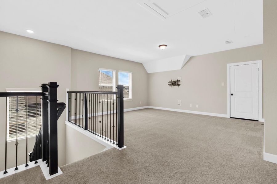 Game room for flexible space