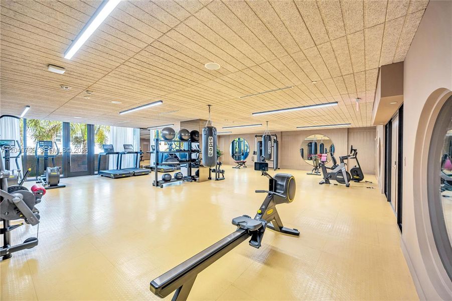 Community amenities in , Miami (Image 29).