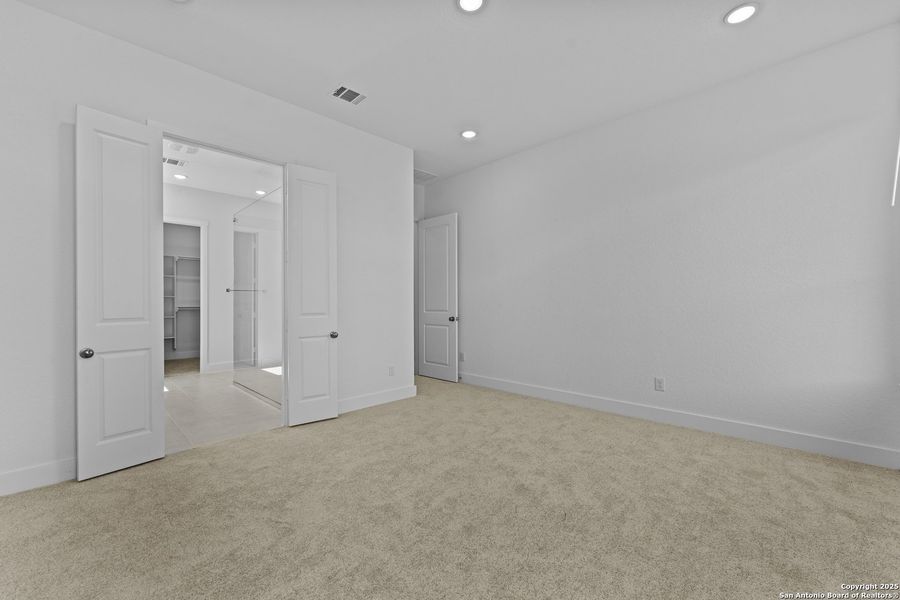 Spacious, unfurnished interior of a new home in , New Braunfels (Image 16). Spacious, unfurnished interior of a new home in , New Braunfels (Image 16).