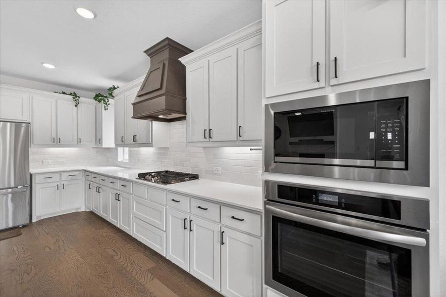 Furnished interior view inside a new home in Talon Hills, Fort Worth (Image 27).