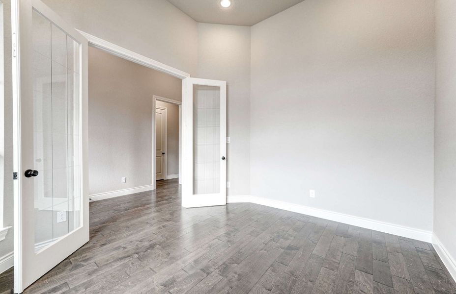 Spacious, unfurnished interior of a new home in Bridgeland 60′, Cypress (Image 21). Spacious, unfurnished interior of a new home in Bridgeland 60′, Cypress (Image 21).