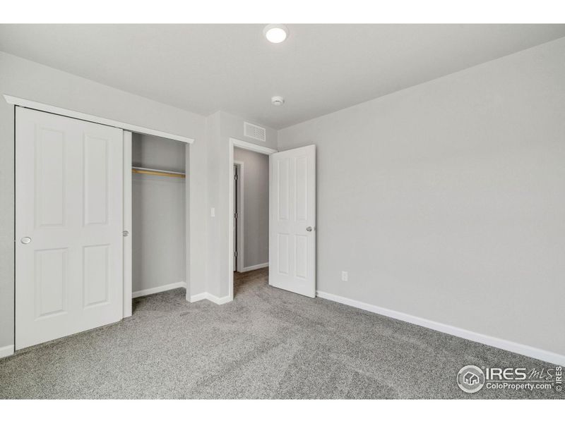 Spacious, unfurnished interior of a new home in Pintail Commons at Johnstown Village, Johnstown (Image 21).