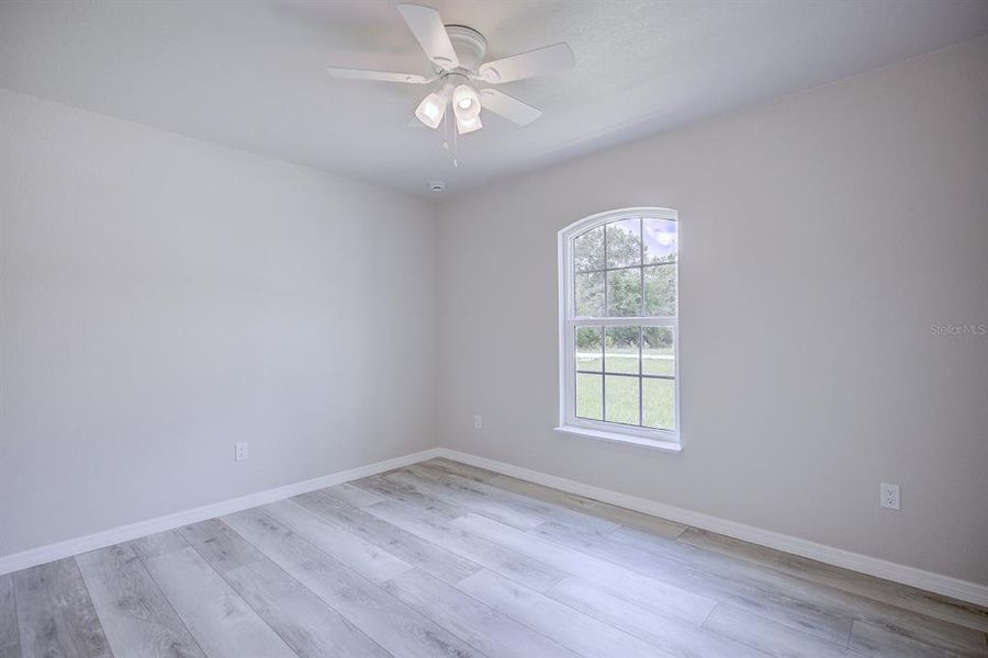 Spacious, unfurnished interior of a new home in , Avon Park (Image 24).
