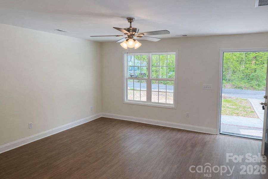 Spacious, unfurnished interior of a new home in , Salisbury (Image 26).