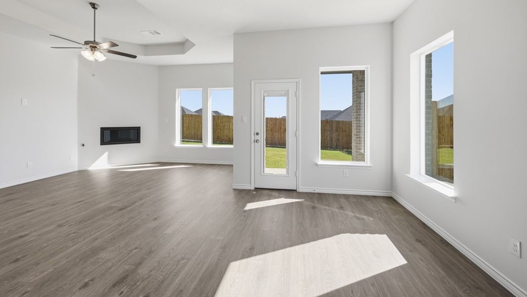 Spacious, unfurnished interior of a new home in Fireside by the Lake, Garland (Image 14).