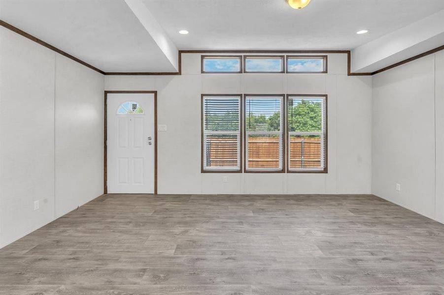 Spacious, unfurnished interior of a new home in , Granbury (Image 22).
