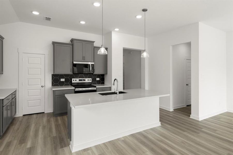 10. 1109 Rushing - Kitchen (3) 10. 1109 Rushing - Kitchen (3)