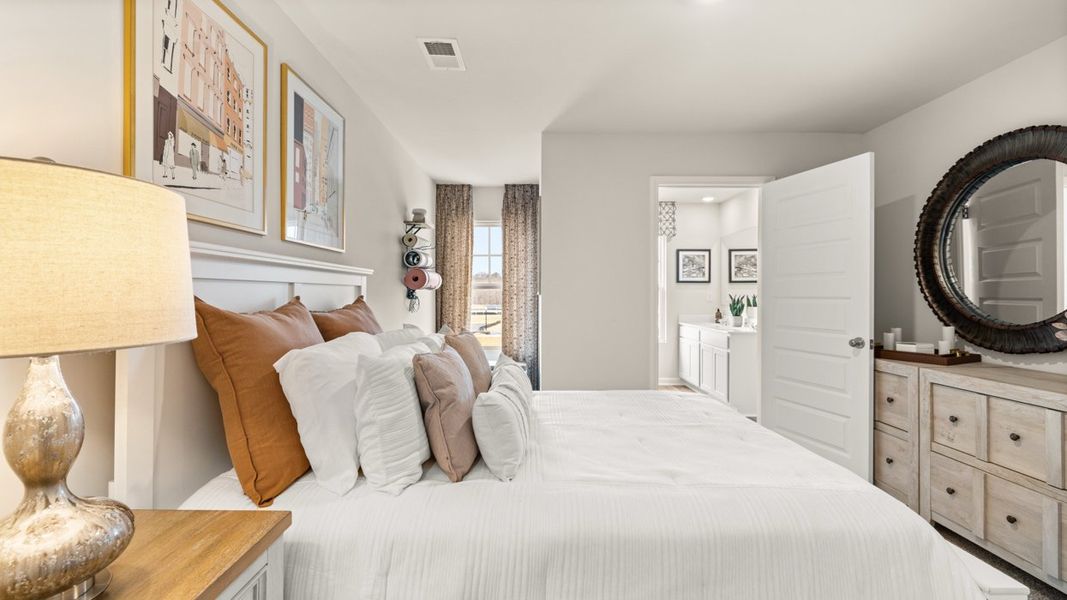 Representative furnished interior of a home built from the Stratford by D.R. Horton in Echo Glen, Stockbridge (Image 25).