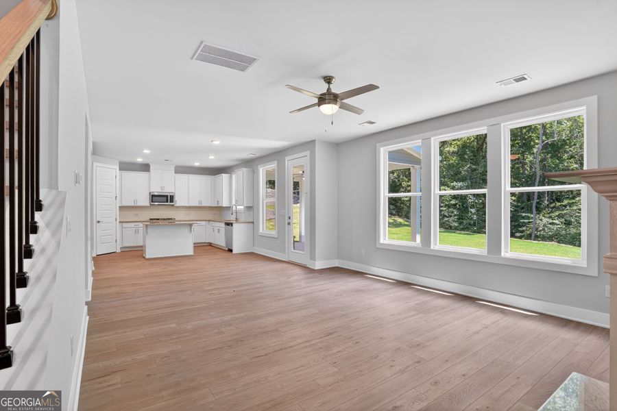 Spacious, unfurnished interior of a new home in The Manor at Gainesville Township, Gainesville (Image 22).