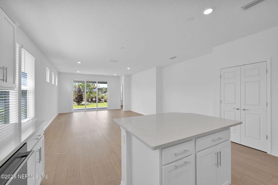 Spacious, unfurnished interior of a new home in Del Webb Wildlight, Yulee (Image 21). Spacious, unfurnished interior of a new home in Del Webb Wildlight, Yulee (Image 21).