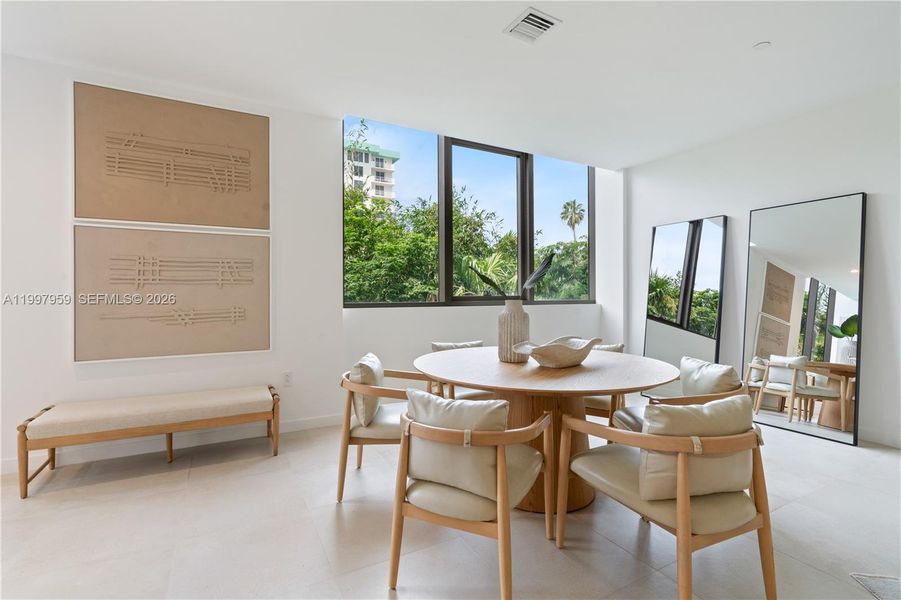 Furnished interior view inside a new home in Onda, Bay Harbor Islands (Image 5).