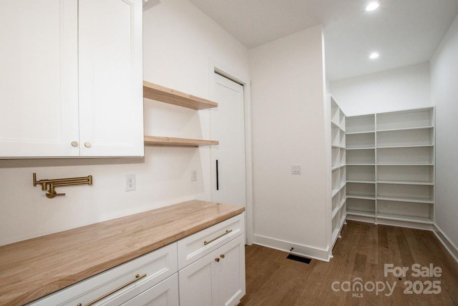 Furnished interior view inside a new home in , Statesville (Image 3).