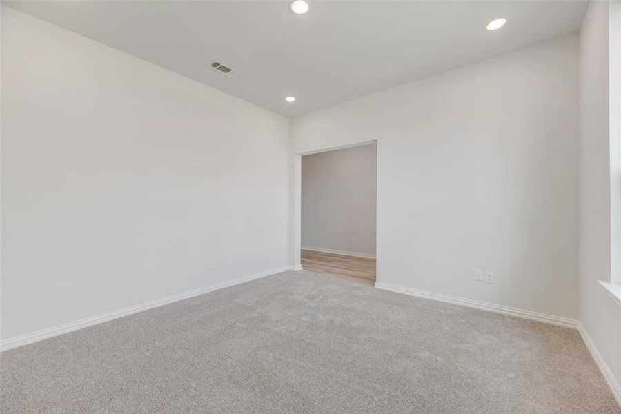 Spacious, unfurnished interior of a new home in Sutton Fields, Celina (Image 22).