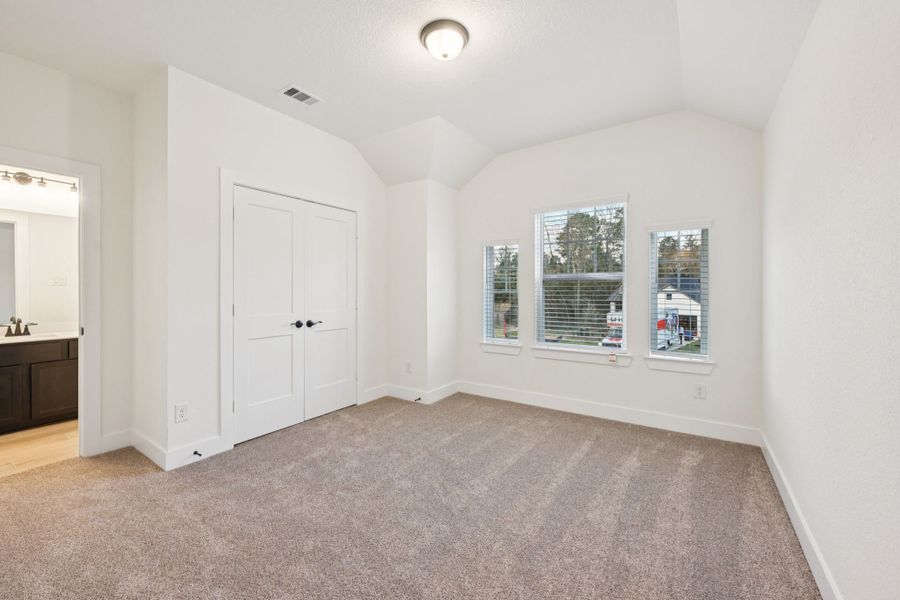 Spacious, unfurnished interior of a new home in The Woodlands Hills, Willis (Image 39).