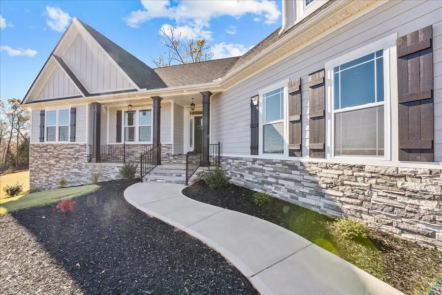 Representative exterior details of a home built from the Drayton Elite by Enchanted Homes in Smokey Hills, Campobello (Image 3).