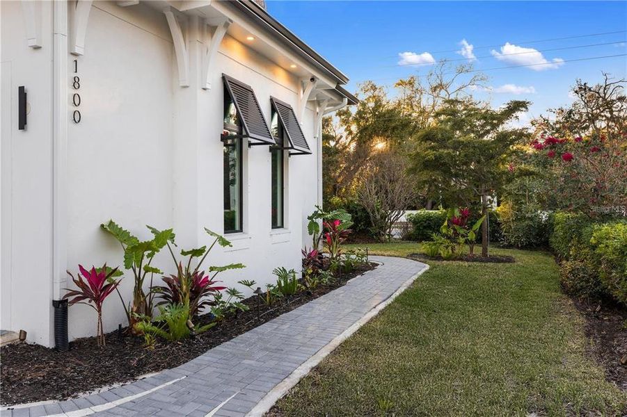 Exterior details and patio area of a home in , Sarasota (Image 33).