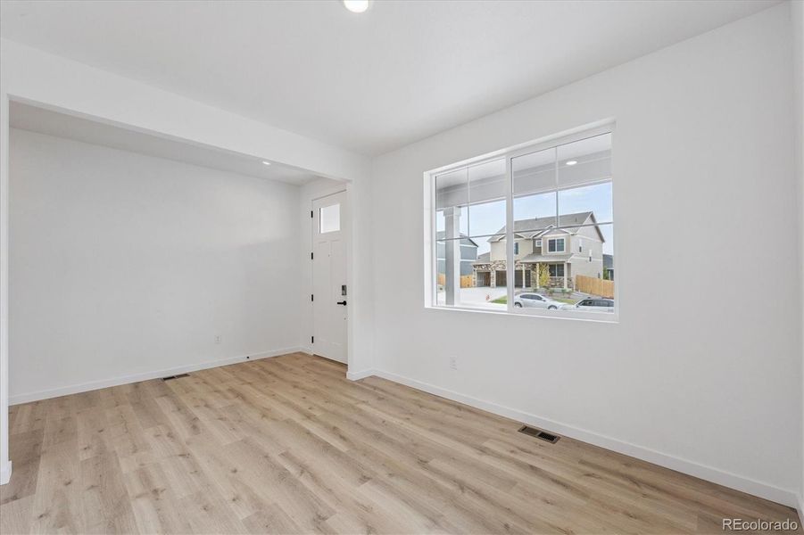 Spacious, unfurnished interior of a new home in Timberleaf, Thornton (Image 15).