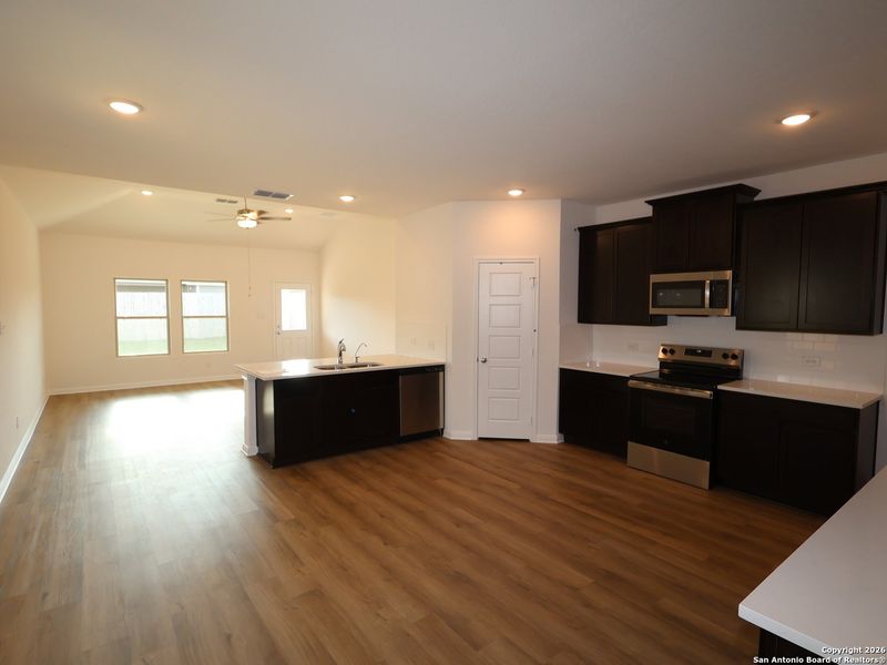 Image 17 of a home in Park Place.