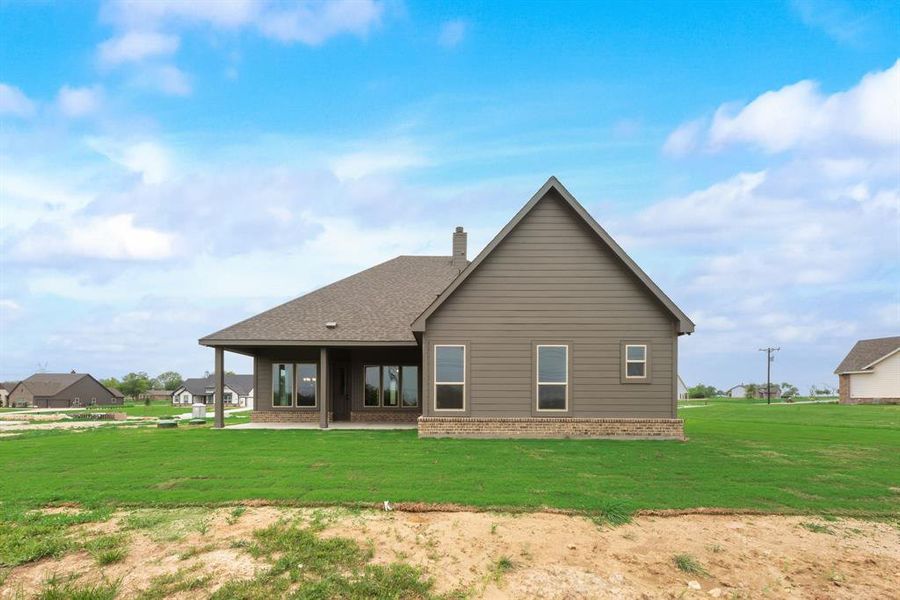 Front exterior of a new home in Parker Heights, Valley View, TX, highlighting curb appeal (Image 23).