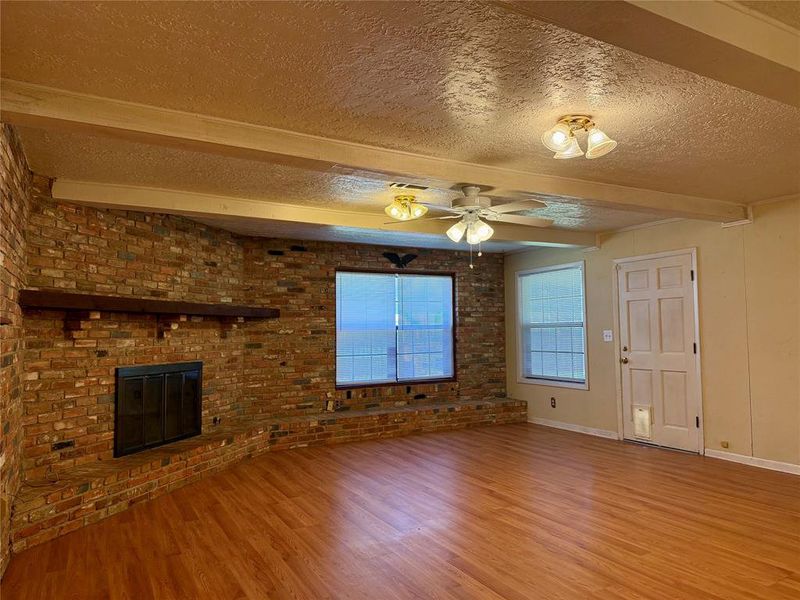 Spacious, unfurnished interior of a new home in , Whitney (Image 23).