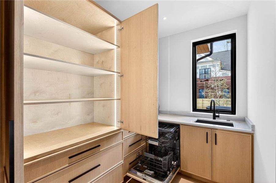 Furnished interior view inside a new home in , Alpharetta (Image 60).