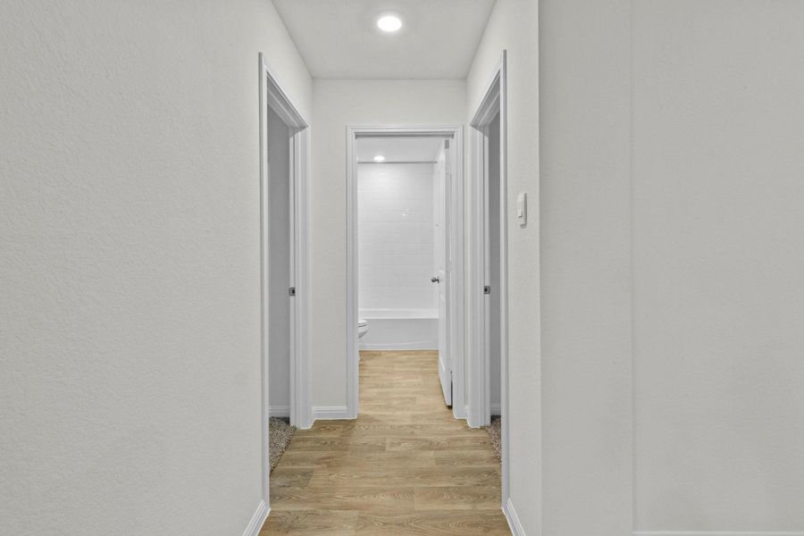 Spacious, unfurnished interior of a new home in Trace, San Marcos (Image 34).