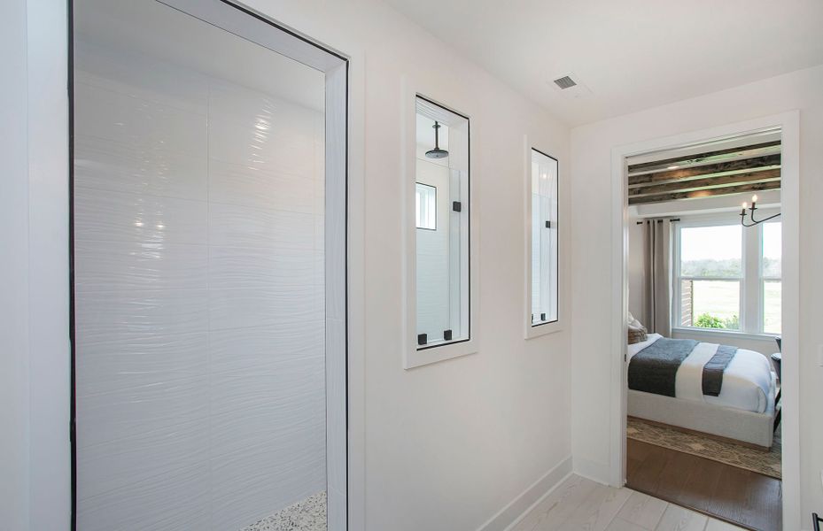 Stellar Owner's Bathroom in new home construction by Del Webb Homebuilders Nashville