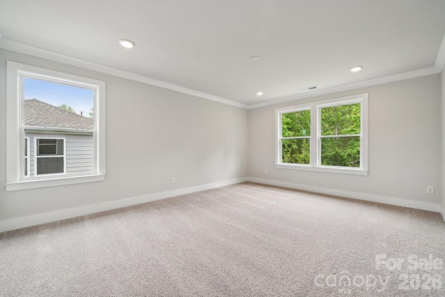 Spacious, unfurnished interior of a new home in Cannon Manor, Kannapolis (Image 16).