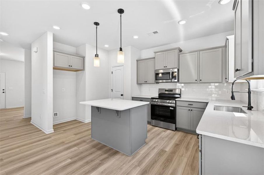 Furnished interior view inside a new home in Evergreen at Lakeside, Temple (Image 7).