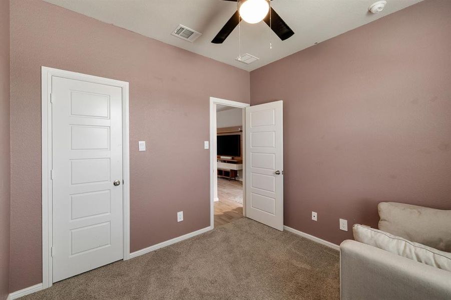 Spacious, unfurnished interior of a new home in The Overlook, Fort Worth (Image 23).