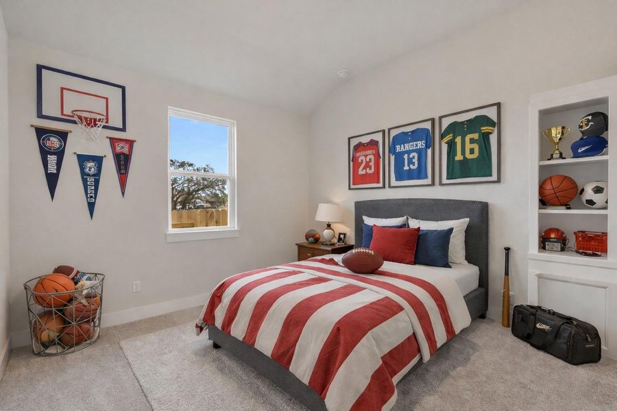 *Virtually Staged Bed 2*