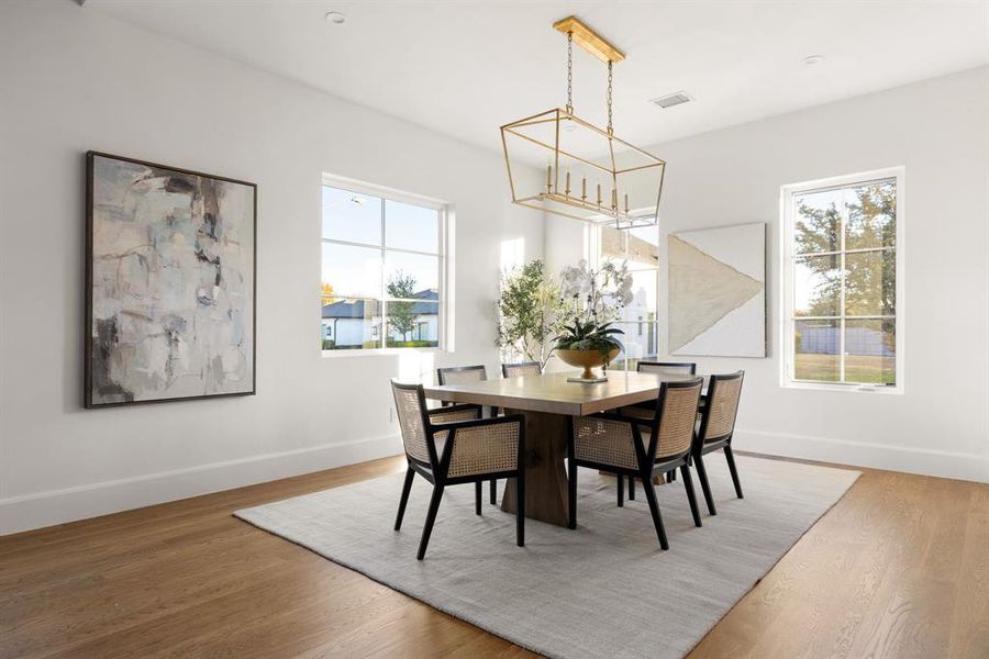 Furnished interior view inside a new home in , Dallas (Image 17). Furnished interior view inside a new home in , Dallas (Image 17).