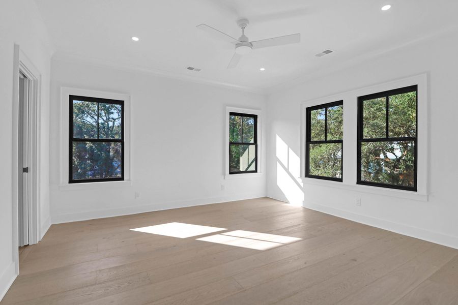 Spacious, unfurnished interior of a new home in , Awendaw (Image 13).