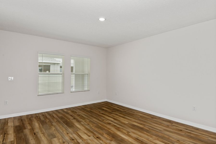 Representative unfurnished interior of a home built from the Barcelona by Casa Fresca Homes in Grove at Crosswinds, Haines City (Image 17).