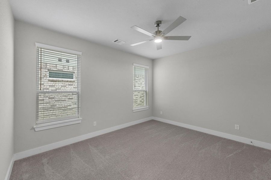 Spacious, unfurnished interior of a new home in Morton Creek Ranch, Katy (Image 23).